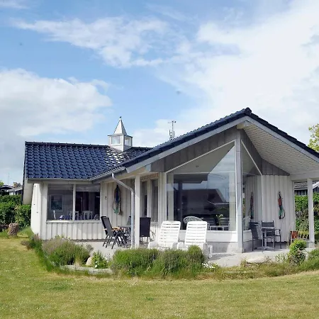 Three-bedroom In 3 Feriehus Faaborg