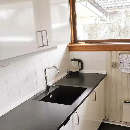 Three-bedroom In 3 Faaborg